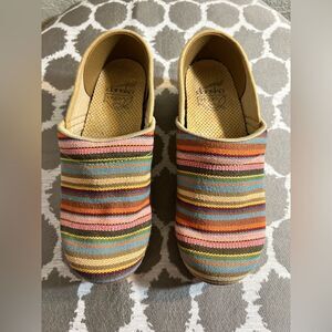 Dansko Red and Pink Mules Vibrant Slip-On Clogs Comfort fabric leather EU 37
